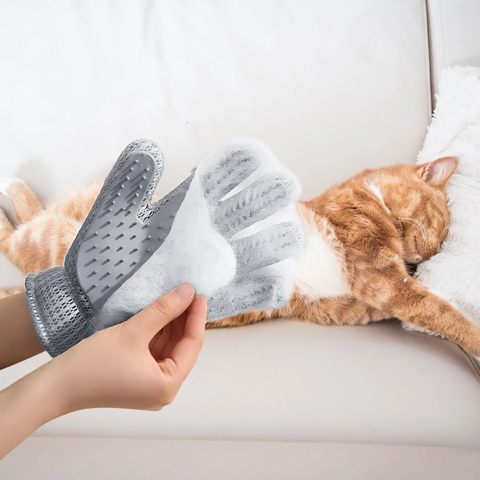 2 in 1 Pet Grooming Gloves - Cat and Dog Glove Brush, High Efficiency Pet Hair Removal Massage Glove, Clean Hair on Both Sides (Grey /1 Piece) Big Gray Eyes
