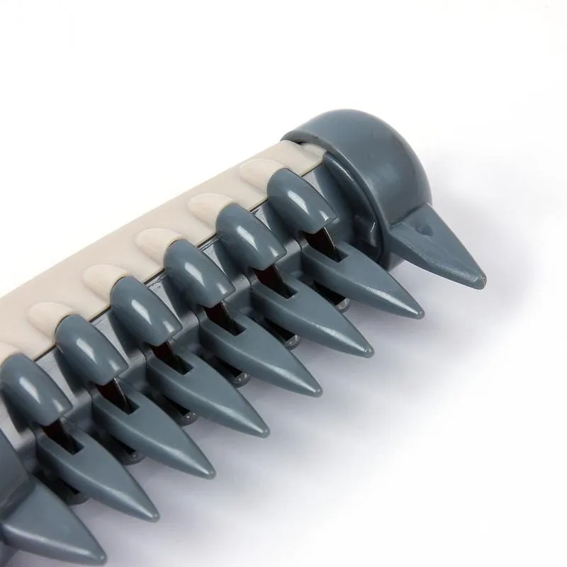The New Electric Pet Comb